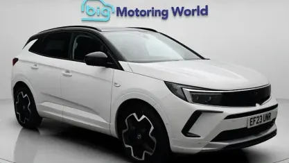 Used Vauxhall Grandland X Ultimate 131 HP (96 kW) 2023 White SUV