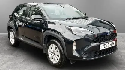 Used Toyota Yaris Cross 116 HP (85 kW) 2023 Black SUV