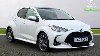 White Used 2022 Toyota Yaris Hybrid Hatchback | £18,799 (Fair price)