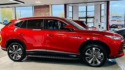 Used 2025 MG HS Trophy SUV | £27,495 (Fair price)