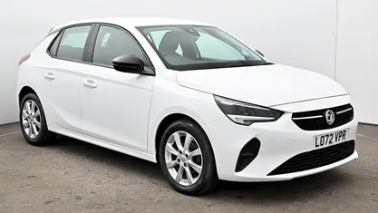 Used Vauxhall Corsa Design Edition 75 HP (55 kW) 2022 White Hatchback