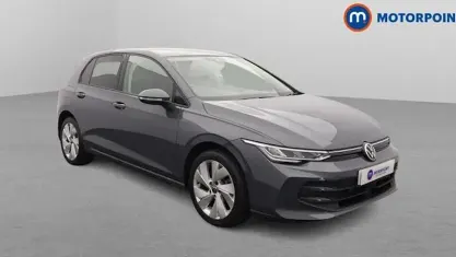 Begagnad VW Golf VIII Match 204 HK (150 kW) 2025 Grå Halvkombi