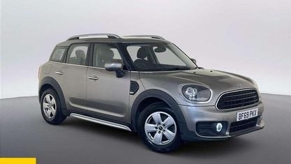 Używany Mini Cooper Classic 136 KM (100 kW) 2019 Srebrny Hatchback