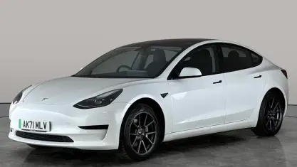 Used Tesla Model 3 Standard Range 208 kW (283 HP) 2021 White Sedan