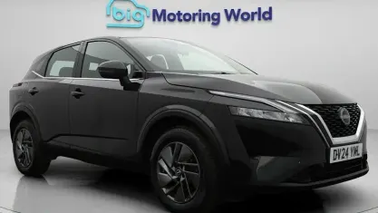 Usado Nissan Qashqai Acenta Premium 140 HP (102 kW) 2023 Preto SUV