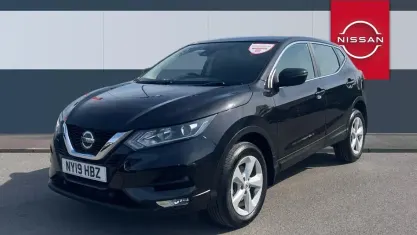 Begagnad Nissan Qashqai Acenta Premium 140 HK (102 kW) 2019 Svart SUV