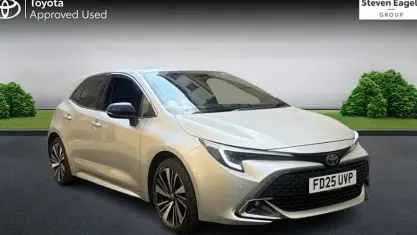 Used Toyota Corolla Design 140 HP (102 kW) 2025 Silver Hatchback