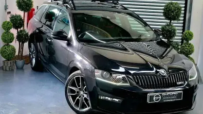 Begagnad Skoda Octavia vRS 184 HK (135 kW) 2016 Svart Kombi