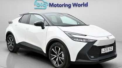 Used Toyota C-HR Design 140 HP (102 kW) 2025 SUV