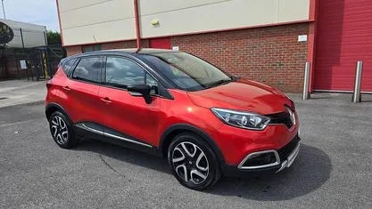 Used Renault Captur Signature 90 HP (66 kW) 2016 SUV