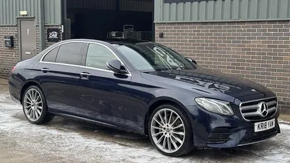 Used Mercedes E220 AMG Line Premium 194 HP (142 kW) 2019 Sedan