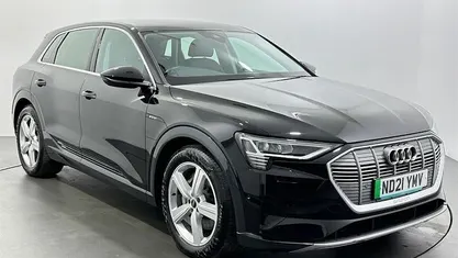Used 2022 Audi e-tron SUV | £17,938 (Fair price)