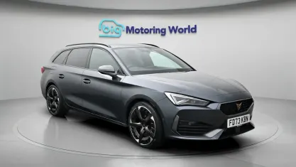 Usado Cupra Leon VZ3 245 CV (180 kW) 2023 Gris Familiar