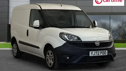 Used Fiat Doblò S 105 HP (77 kW) 2022 White MPV