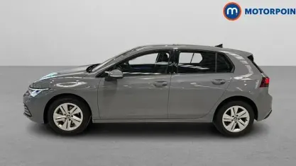 Used VW Golf VIII Life 131 HP (96 kW) 2024 Hatchback