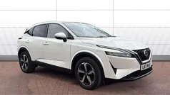 White Used 2022 Nissan Qashqai N-Connecta SUV | £20,298 (Fair price)