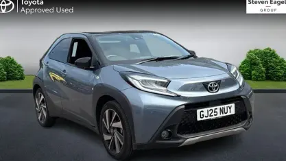 Used Toyota Aygo X 72 HP (52 kW) 2025 Grey SUV