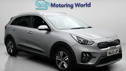 Gebraucht Kia Niro 141 PS (103 kW) 2022 Grau SUV