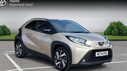 Usado Toyota Aygo X 72 CV (52 kW) 2024 Beige SUV