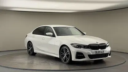 Alpine white Used 2021 BMW 318 M Sport Sedan | £20,050 (Fair price)
