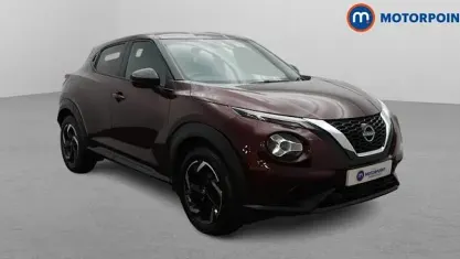 Usado Nissan Juke N-Connecta 114 CV (83 kW) 2023 Rojo SUV