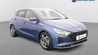 Used Hyundai i20 Premium 101 HP (74 kW) 2025 Blue Hatchback
