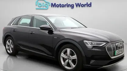 Begagnad Audi e-tron 230 kW (313 HK) 2021 SUV