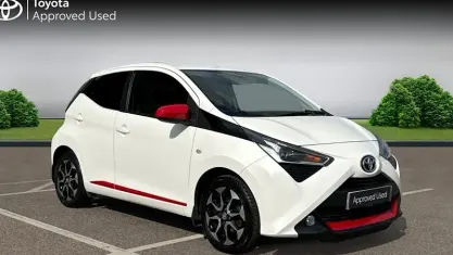 Gebraucht Toyota Aygo Trend 72 PS (52 kW) 2019 Weiß Kleinwagen