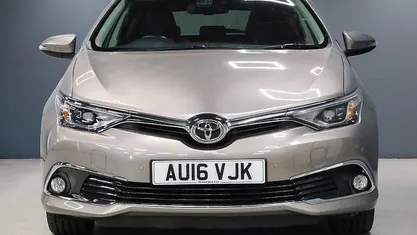 Used Toyota Auris 116 HP (85 kW) 2017 Hatchback