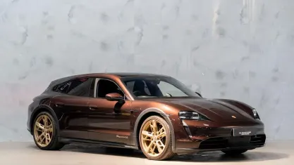 Usado Porsche Taycan Cross Turismo 419 kW (571 HP) 2022 Castanho Carrinha
