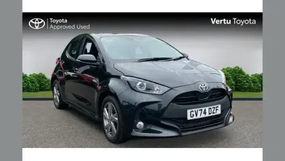 Used Toyota Yaris 116 HP (85 kW) 2025 Black Hatchback