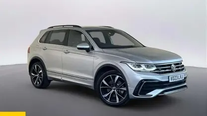 Käytetty VW Tiguan R-line 245 HP (180 kW) 2023 Hopea Katumaasturi
