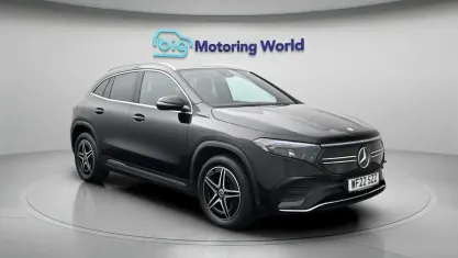 Begagnad Mercedes EQA250 AMG line 139 kW (190 HK) 2022 Svart SUV