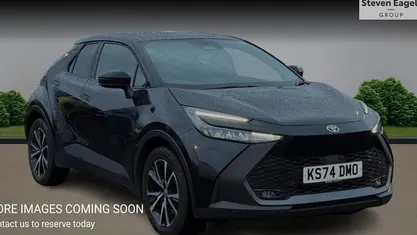 Used 2025 Toyota C-HR Design SUV | £27,559 (Fair price)