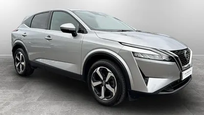 Used Nissan Qashqai N-Connecta 140 HP (102 kW) 2022 Silver SUV