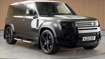 Used Land Rover Defender HSE Dynamic 249 HP (183 kW) 2025 SUV