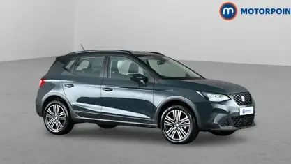 Used Seat Arona SE Technology 95 HP (69 kW) 2025 Blue SUV
