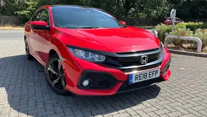 Used Honda Civic EX 129 HP (94 kW) 2018 Red Hatchback