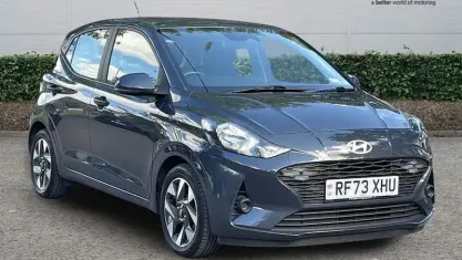 Used Hyundai i10 Advanced 67 HP (49 kW) 2024 Grey Hatchback