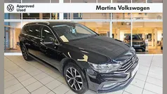 Black Used 2022 VW Passat SEL Estate | £18,890 (Fair price)
