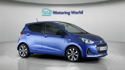 Used Hyundai i10 67 HP (49 kW) 2019 Blue Hatchback