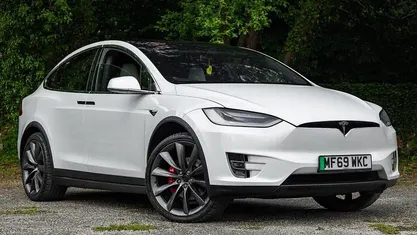 White Used 2019 Tesla Model X Performance SUV | £39,995 (Fair price)