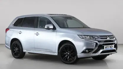 Used Mitsubishi Outlander P-HEV 203 HP (149 kW) 2017 Silver SUV