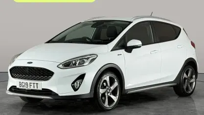 Begagnad Ford Fiesta Active 125 HK (91 kW) 2019 Vit Halvkombi