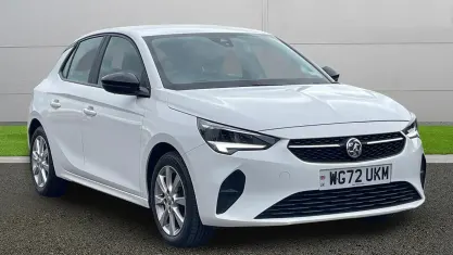 Usado Vauxhall Corsa Design Edition 75 HP (55 kW) 2022 Branco Citadino