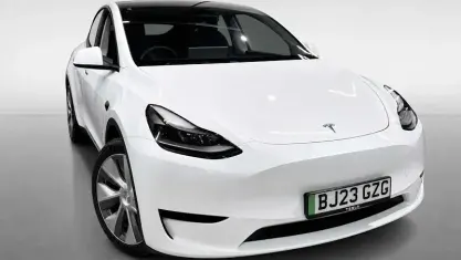 Used Tesla Model Y Standard Range 254 kW (346 HP) 2023 White SUV