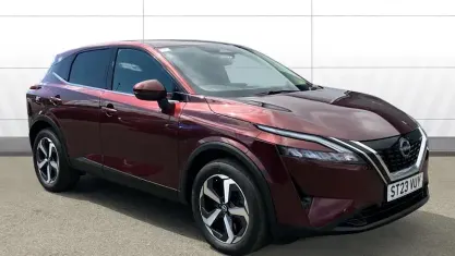 Used Nissan Qashqai N-Connecta 190 HP (139 kW) 2023 Red SUV