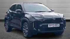 Black Used 2022 Toyota Yaris Cross Design SUV | £20,499 (Fair price)