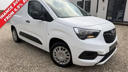 Used Vauxhall Combo Sportive 101 HP (74 kW) 2021 MPV