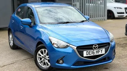 Used Mazda 2 75 HP (55 kW) 2016 Blue Hatchback